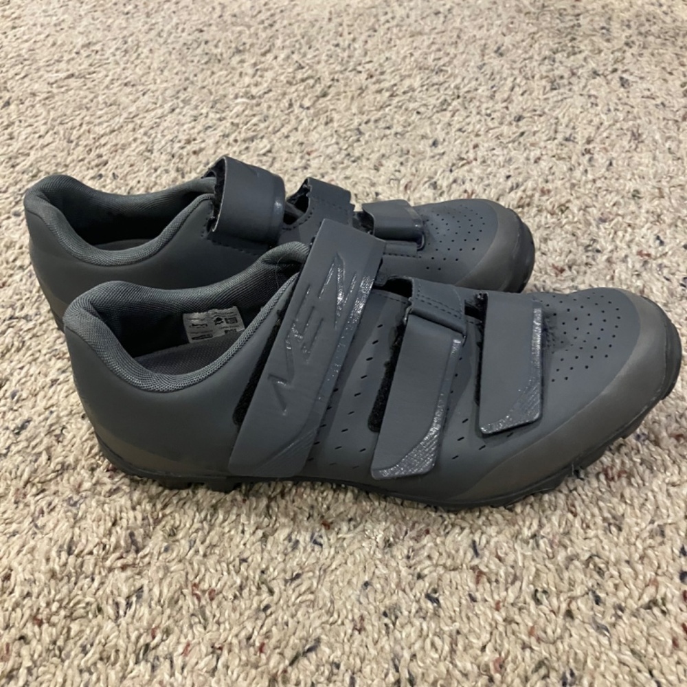 Shimano Women's Pedaling Performance Mountain Bike Shoes SH-ME201 GRAY Sz 40 - Picture 10 of 10